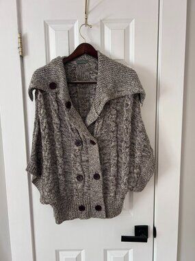 Pronto Moda Brown Cream Marled Cable Knit Cape Cardigan Button Collar S